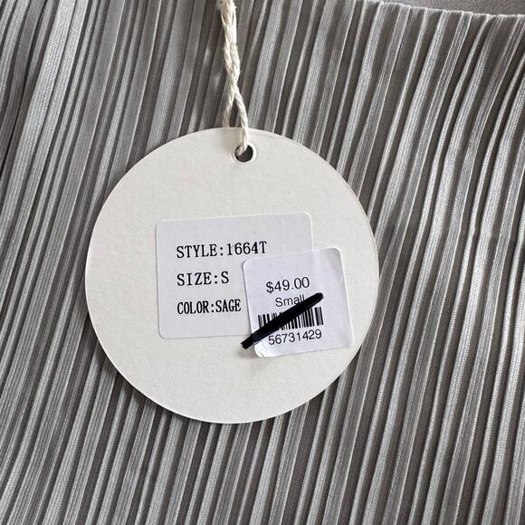 La February Small Sage Green NEW NWT Long Sleeve Blouse Polyester and Lined - Picture 4 of 9